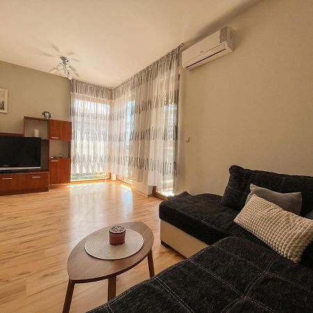 Summer Host Apartment Onegin سوزوبول المظهر الخارجي الصورة