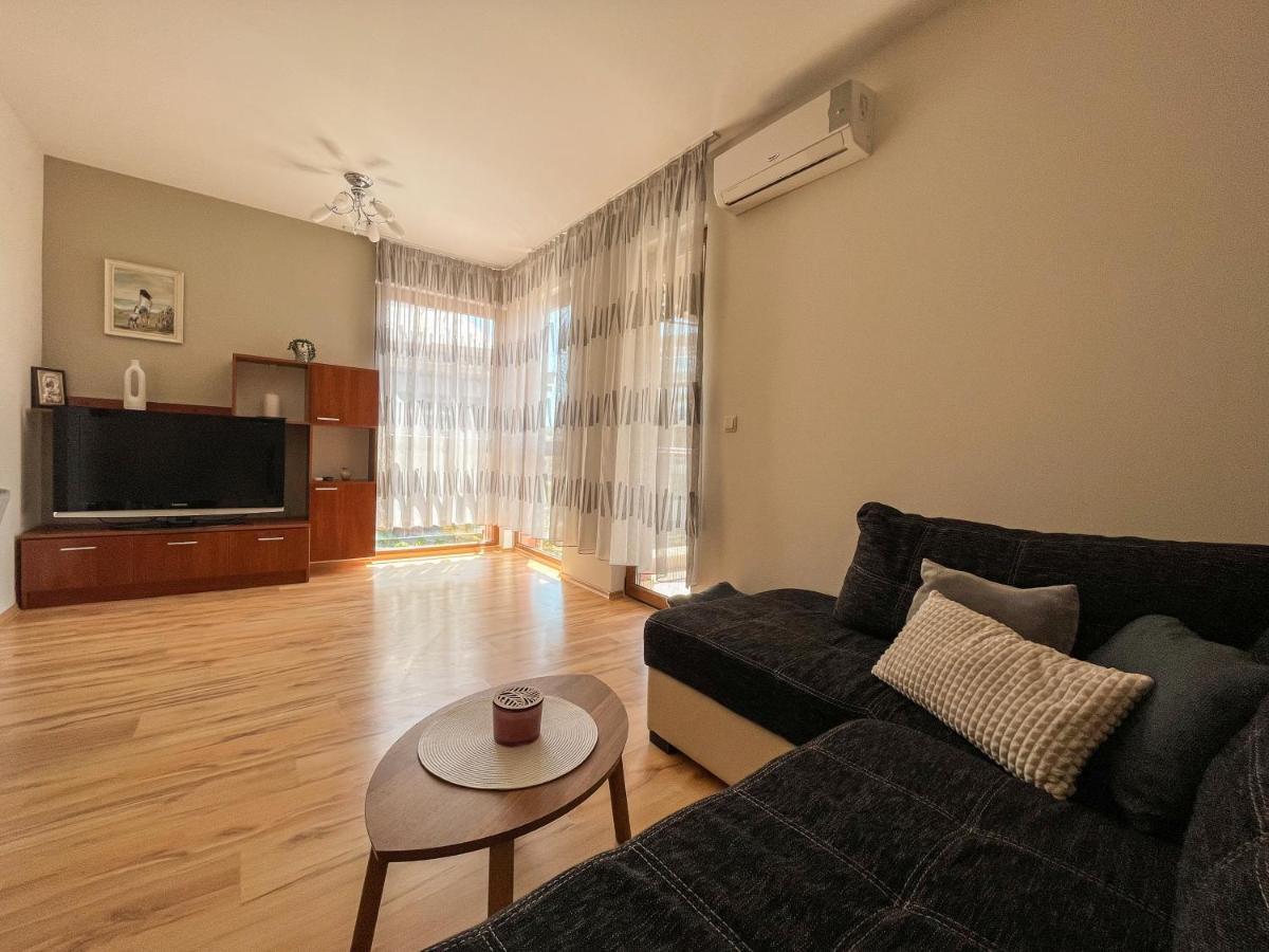 Summer Host Apartment Onegin سوزوبول المظهر الخارجي الصورة